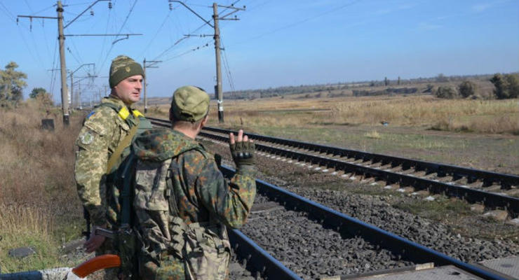 Боевики из Донецкого аэропорта обстреляли Опытное и Пески