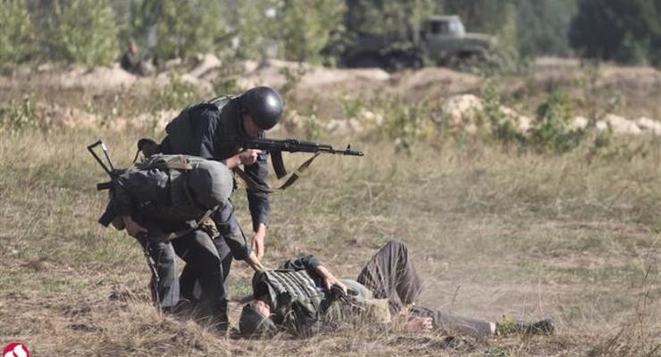 При обстреле позиций АТО возле Донецкого аэропорта погиб военный