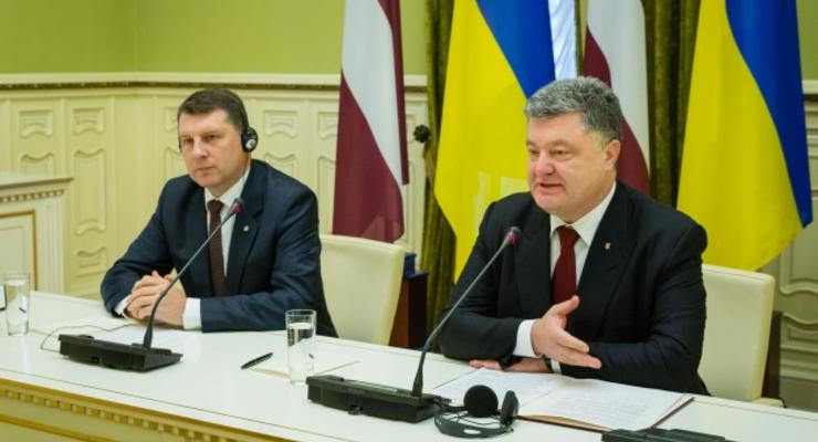 Порошенко: Россия мешает имплементации Минских соглашений