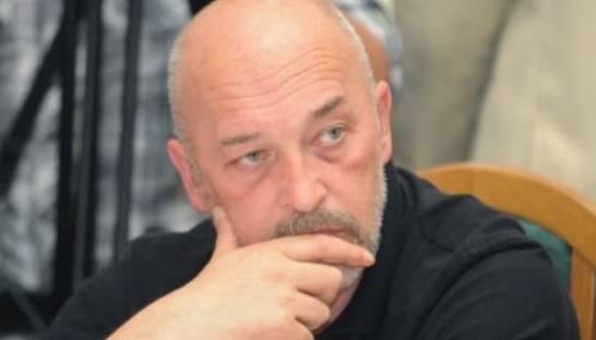 Тука: К пожару на складах в Сватово привел выстрел из ракетницы