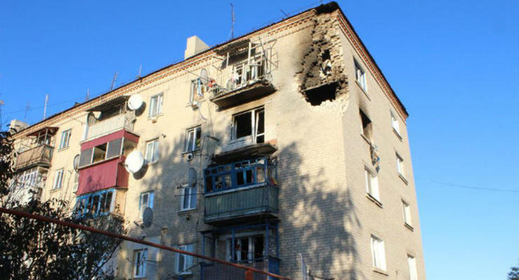 Ситуация в Сватово: на месте пожара продолжаются взрывы