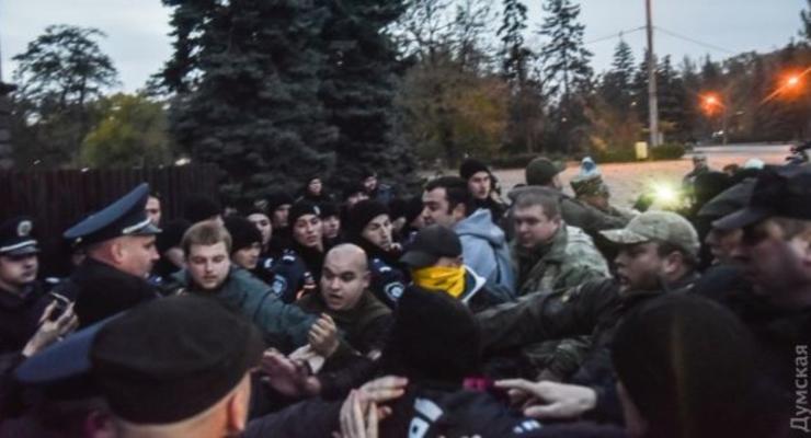 В Одессе на Куликовом поле столкнулись пророссийские активисты и патриоты