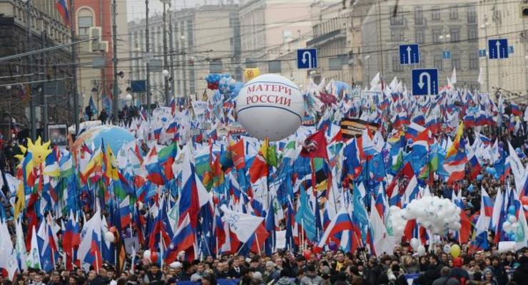 Около 85 тысяч человек участвуют в шествии "Мы едины" в Москве