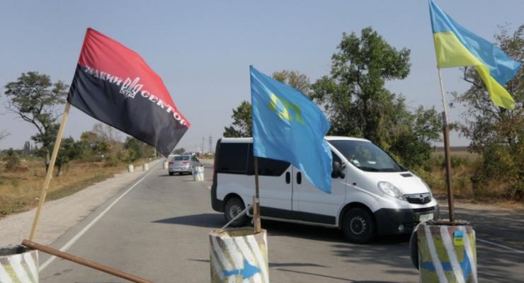 Правый сектор учит милицию, как себя вести на границе Крыма