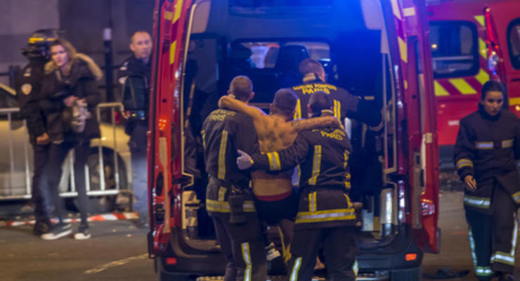 Первый теракт в Париже произвел террорист-смертник -AFP