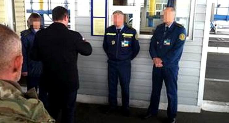 СБУ заподозрила в коррупции главинспектора Одесской таможни