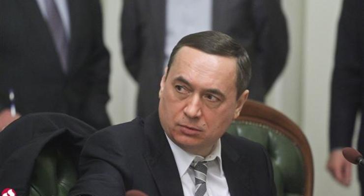 Мартыненко: Кабмин нужно переформатировать, но Яценюк останется