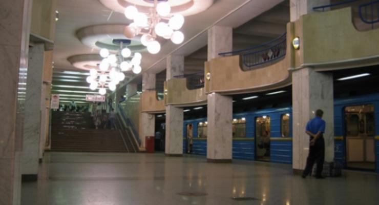 Станцию метро "Академгородок" закрыли на вход и выход