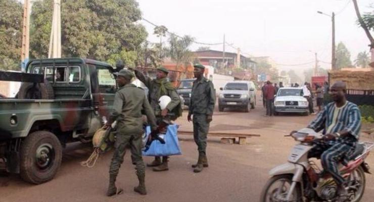 Боевики атаковали отель в Мали и захватили 170 заложников - СМИ