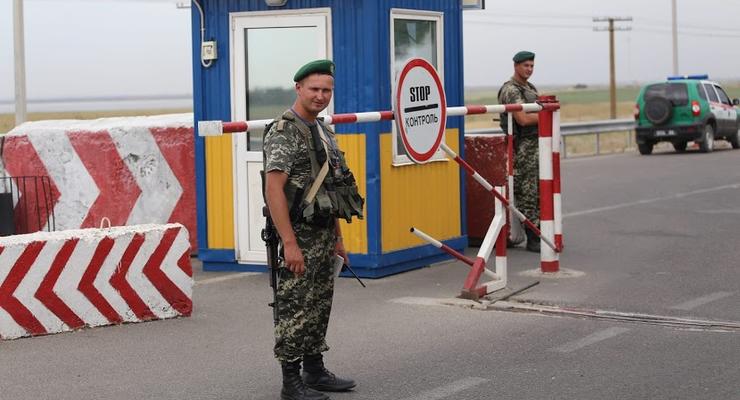 Украина переносит пункты пропуска на админгранице с Крымом
