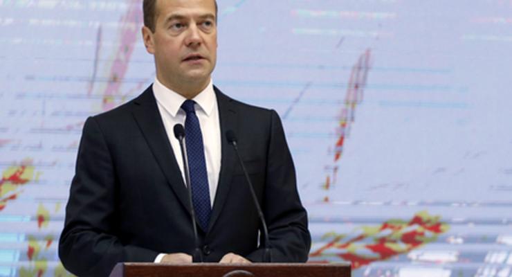 Медведев: Правительство России подготовит комплекс ответных мер на агрессию Турции