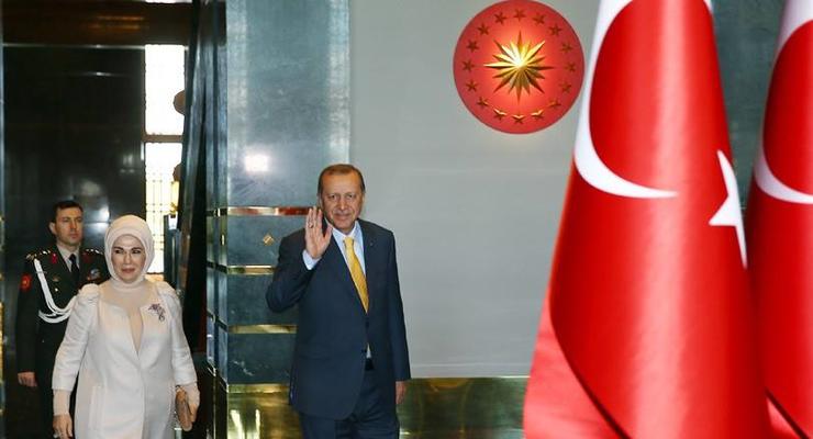 Эрдоган обещает и дальше сбивать вторгающиеся в Турцию самолеты