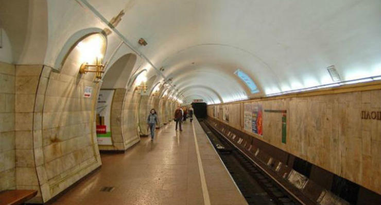 За лжеминирование станции метро задержали 20-летнего киевлянина