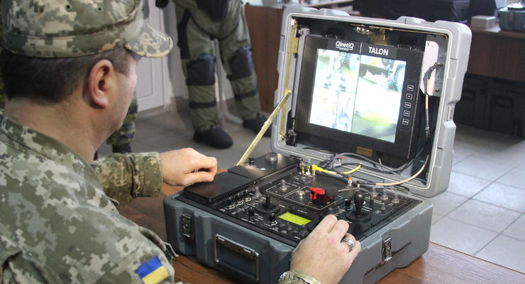 Канада передала Украине новейшее оборудование для разминирования
