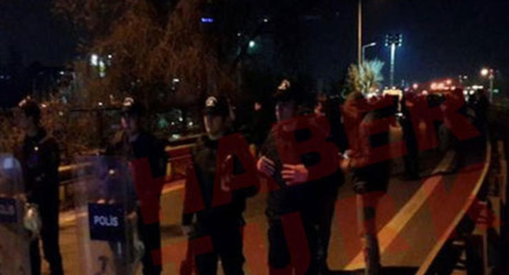 Турецкая полиция ищет человека, который может быть причастен ко взрыву в Стамбуле