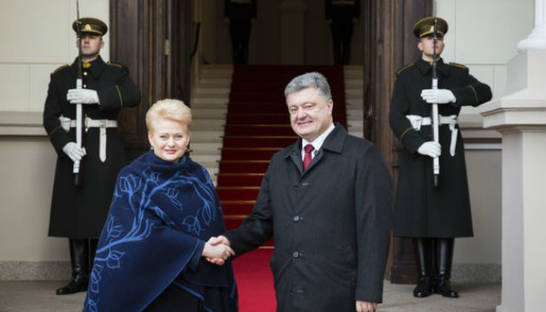 Порошенко: Украина и ЕС проигнорируют шантаж РФ относительно ЗСТ