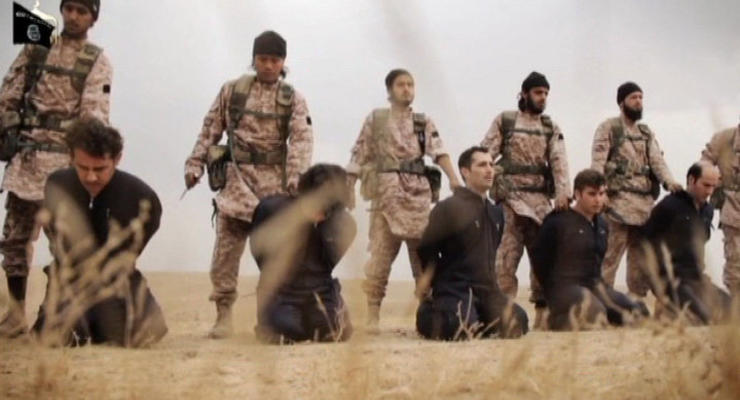 "Обезглавить человека могут прямо на площади": беглец рассказал о жизни в ИГИЛ
