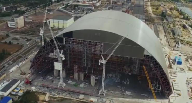 Строительство Чернобыльской арки сняли с беспилотника