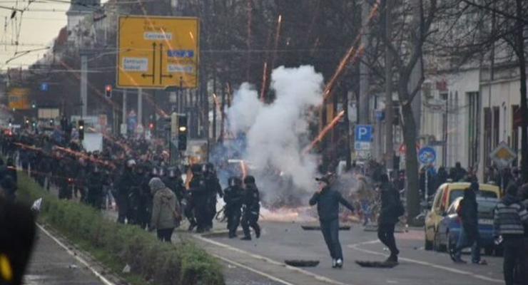 Марш правых в Лейпциге закончился жестокими беспорядками