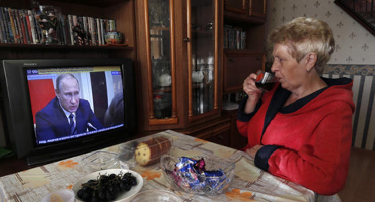 Соцопрос: Россияне стали меньше доверять телевидению