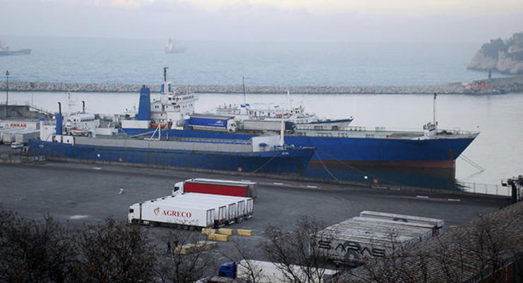 В Турции одновременно задержали 27 российских кораблей - СМИ