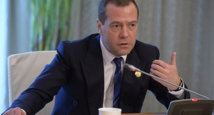 Медведев: Консультации ЕС – Украина – РФ результатов не дали