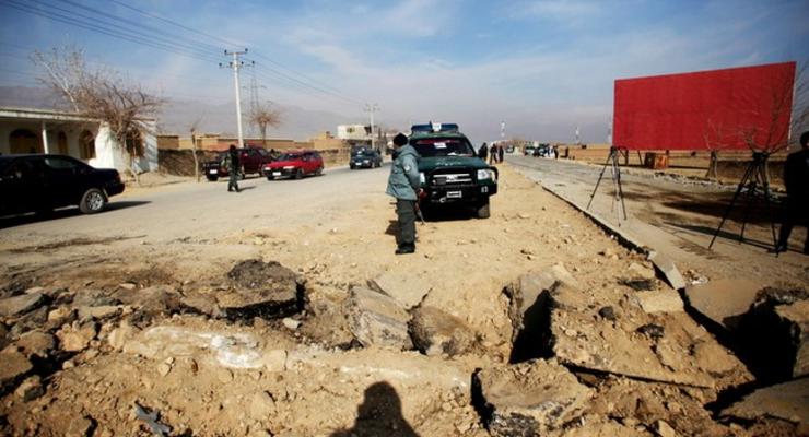 Смертник-мотоциклист взорвал патруль в Афганистане, есть жертвы