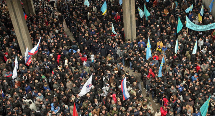 В Крыму активист получил условный срок за участие в митинге