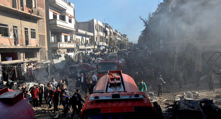 В сирийском Хомсе в результате терактов погибли десятки человек