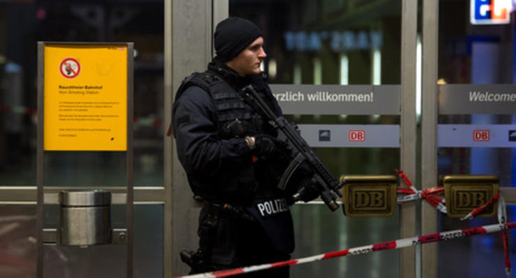 Полиция: В Мюнхене в связи с угрозой теракта эвакуировали железнодорожный вокзал