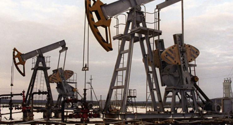 РФ в 2015 году добыла рекордное количество нефти