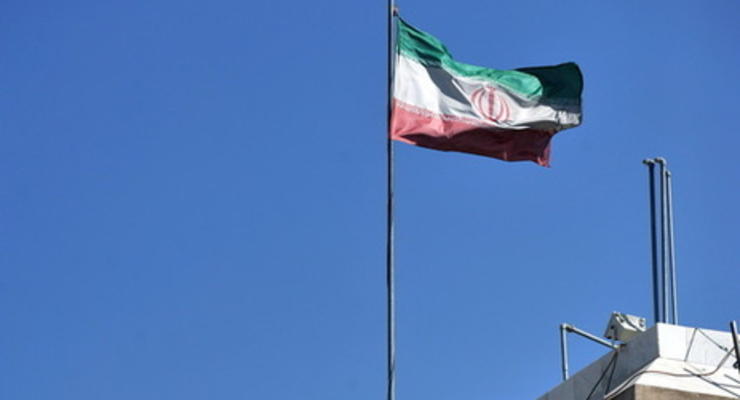 Тегеран обвинил Саудовскую Аравию в авиаударе по иранскому посольству в Йемене