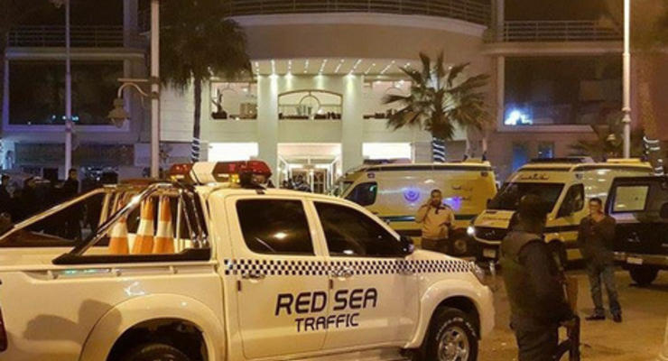 Reuters: В Хургаде неизвестный открыл огонь у входа в отель, ранены двое иностранцев