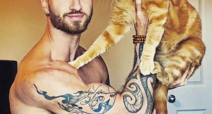 Сеть покорили милые фотографии мужчин с их котиками