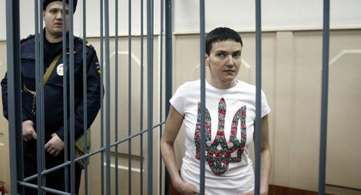 В РФ запретили фотографировать Савченко на судилище в Ростове