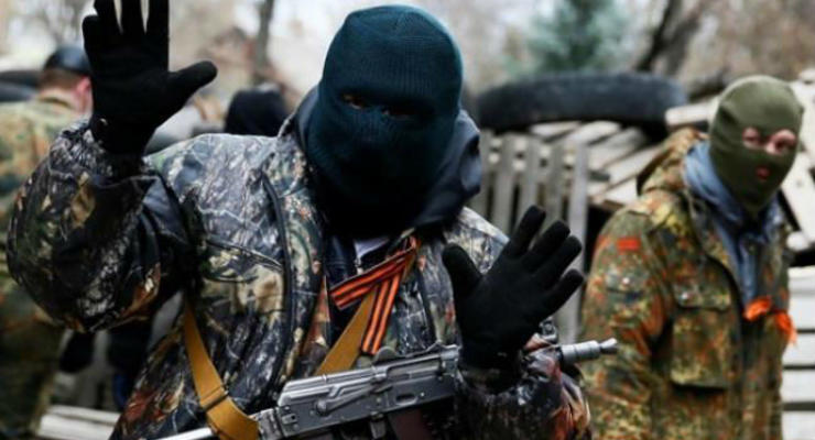На Донбассе людей все чаще грабят и командиры боевиков - ГУР