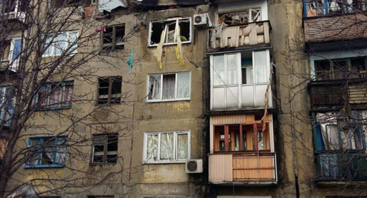 В Украинске Донецкой области прогремел взрыв в пятиэтажке, есть пострадавшие