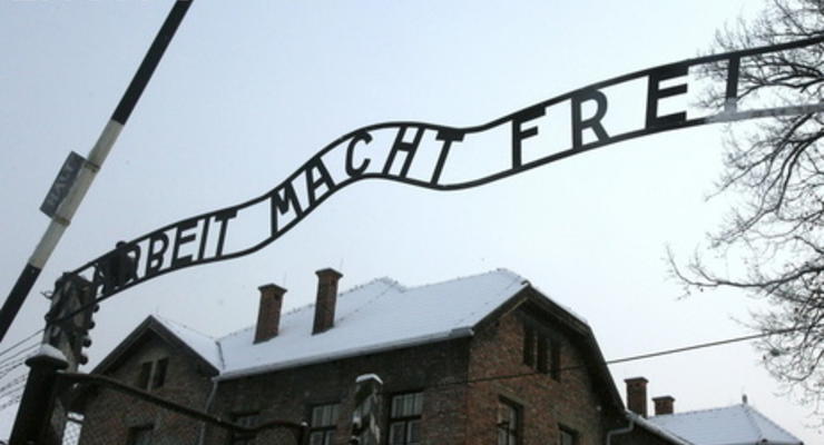 В Германии будут судить 95-летнего санитара Освенцима