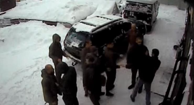 Полиция показала видео драки на Драгобрате