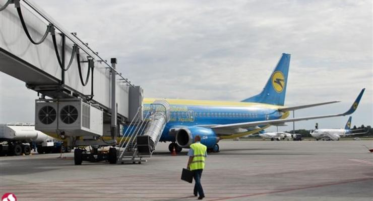 В аэропорту Борисполь попался на взятке главный таможенный госинспектор