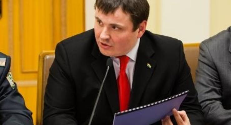 Кабмин принял отставку Гусева с должности замминистра обороны