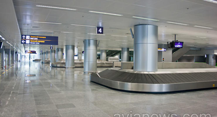 В багажном терминале аэропорта Борисполь обнаружили магазины к автомату Калашникова