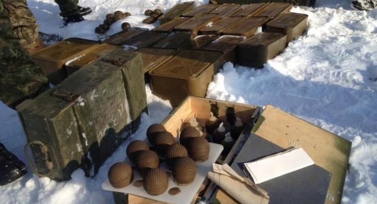 В Луганской области СБУ обнаружила тайник с оружием и боеприпасами