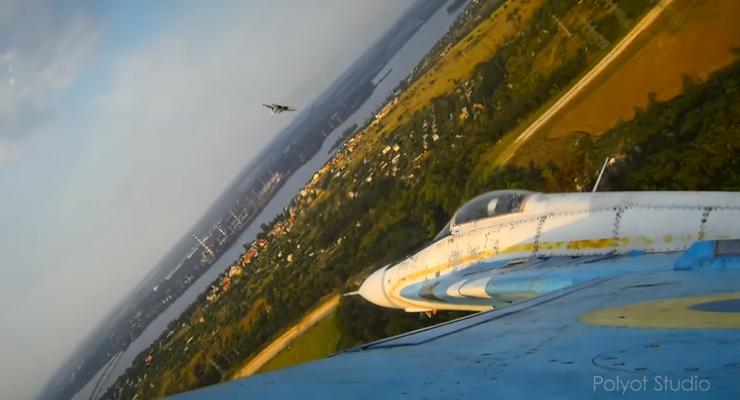 Высший пилотаж: появилось видео полетов боевой авиации ВВС Украины