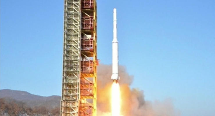 Северная Корея запустила ракету дальнего радиуса действия