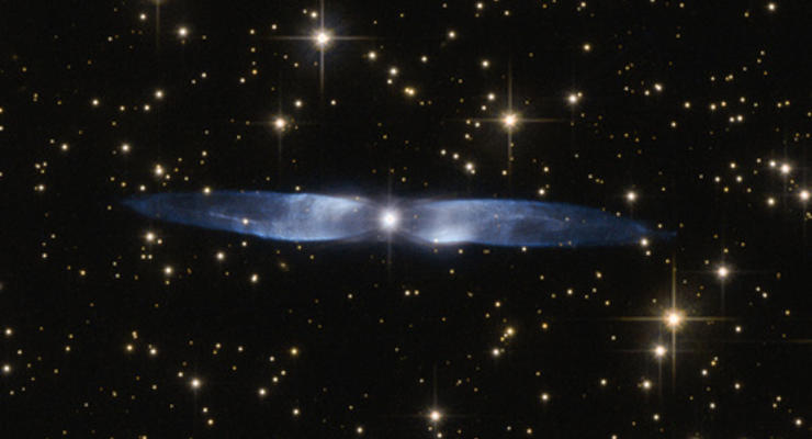 Телескоп Hubble сделал фото голубой туманности в созвездии Лисички