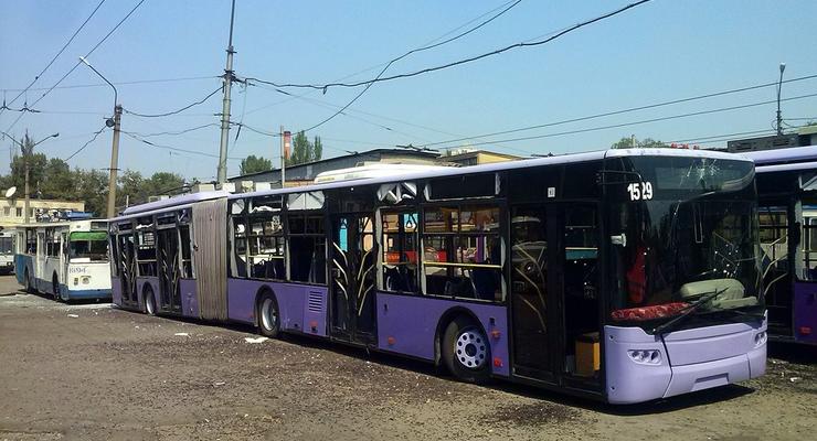 Срезанные троллейбусные провода и поднятие тарифов: дончане жалуются на услуги транспорта