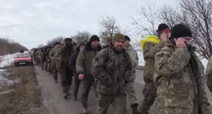 Волонтеры: Бойцы 53-й бригады все равно без еды и в грязи