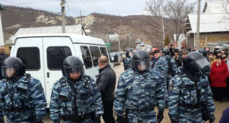 В Крыму оккупанты проводят новые обыски у крымских татар