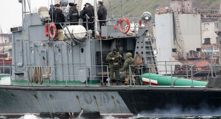 Россия провела артстрельбы в акватории Черного моря